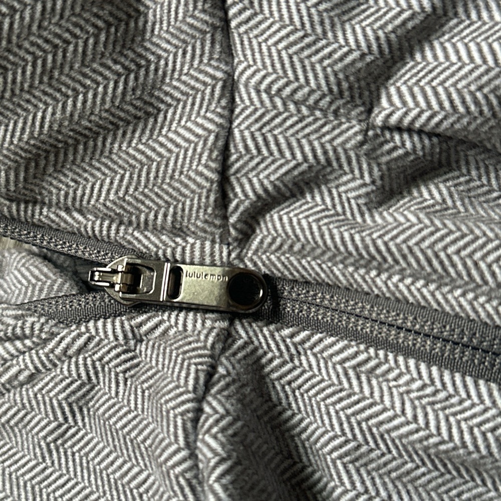 Lululemon sports jacket - Picture 2 of 4